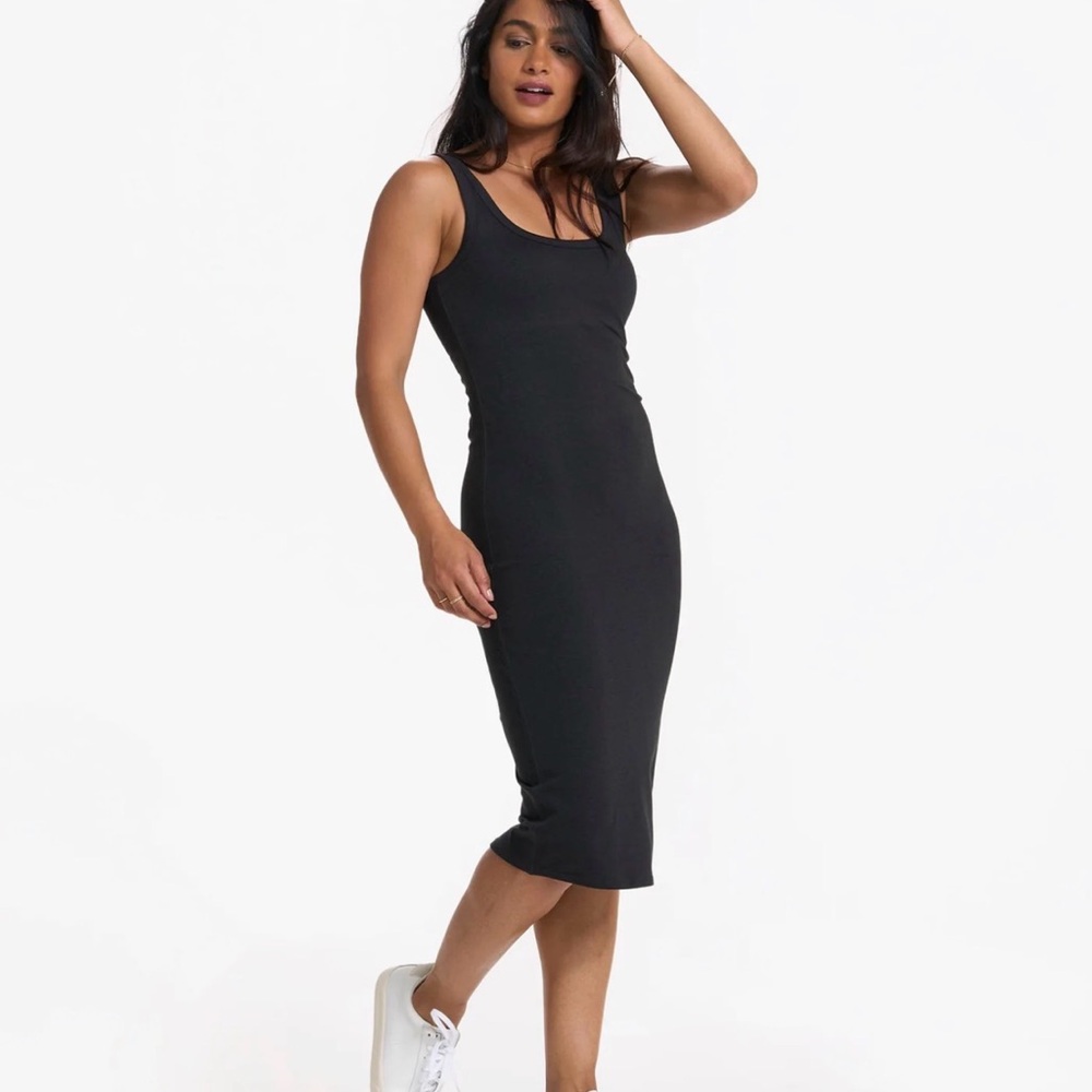 Vuori Halo Essential Dress - Black Heather